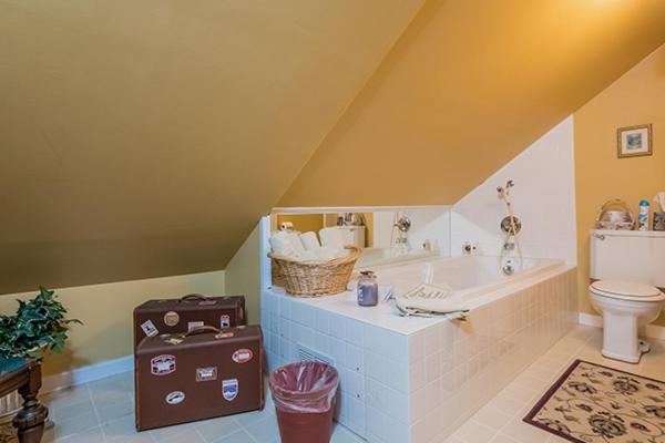 Kingsley House Bed & Breakfast - Full Home Fennville Екстериор снимка