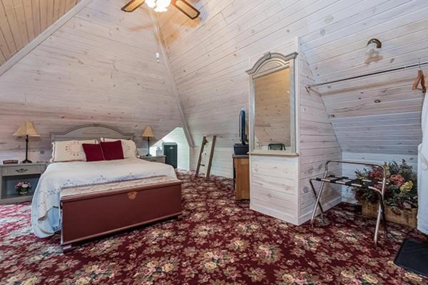 Kingsley House Bed & Breakfast - Full Home Fennville Екстериор снимка