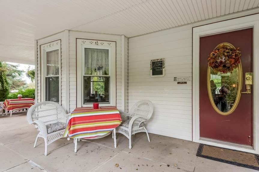 Kingsley House Bed & Breakfast - Full Home Fennville Екстериор снимка