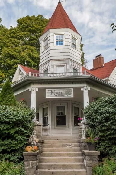 Kingsley House Bed & Breakfast - Full Home Fennville Екстериор снимка