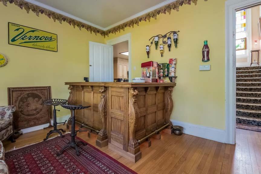 Kingsley House Bed & Breakfast - Full Home Fennville Екстериор снимка